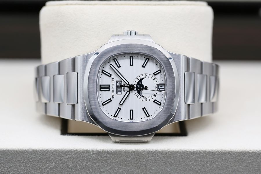 Patek Philippe Nautilus 5726/1A-010